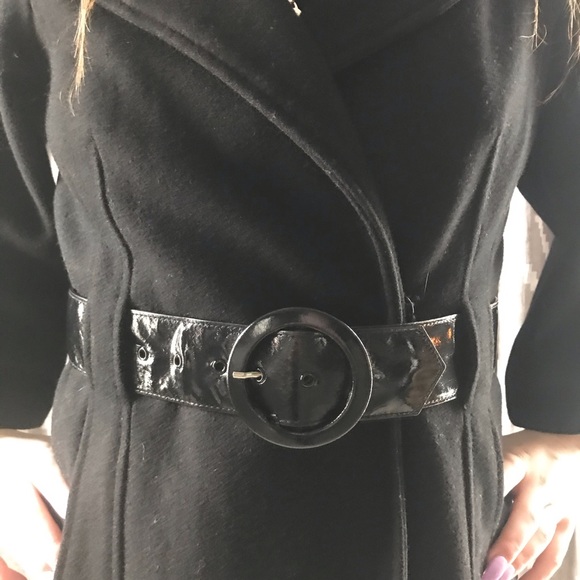 Guess short coat - Picture 2 of 4